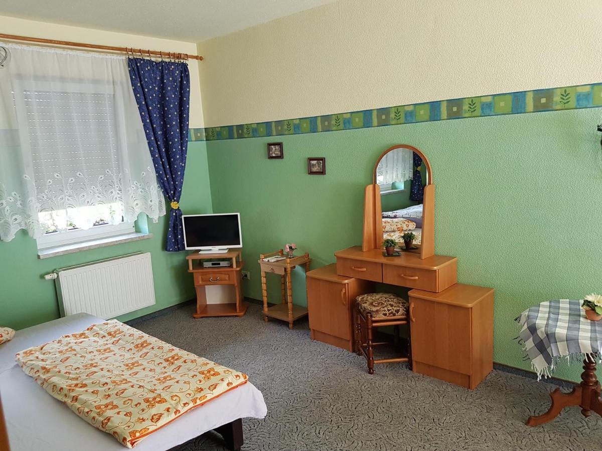 Landpension Zum Schweizerberg Neugrimnitz Exteriör bild