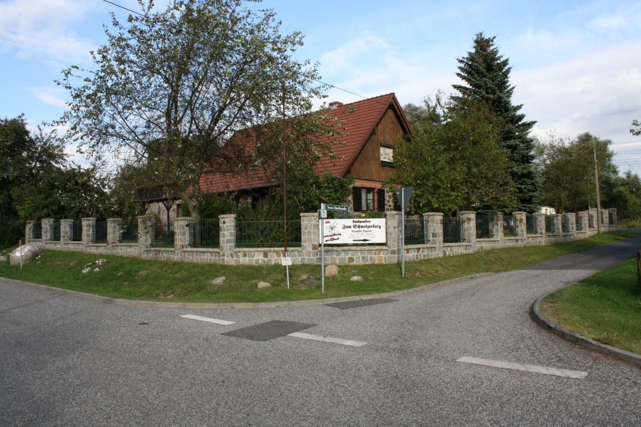 Landpension Zum Schweizerberg Neugrimnitz Exteriör bild